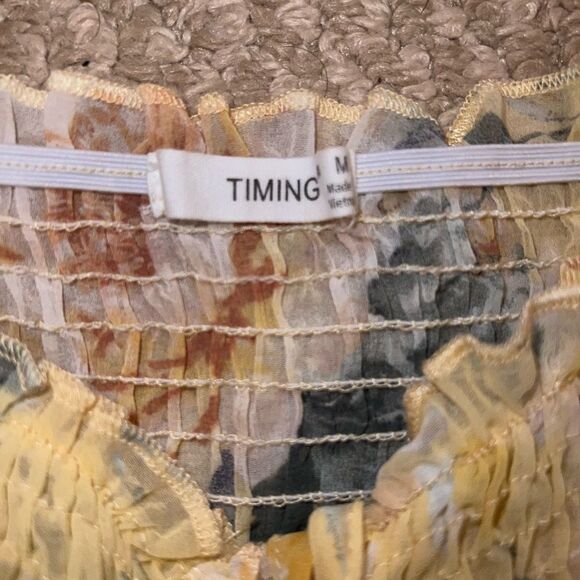 Floral Top  - Picture 3 of 3